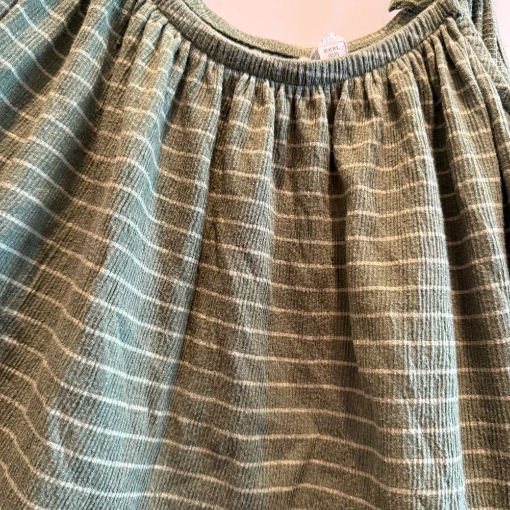 Time and Tru Olive Striped Tank Top - Picture 3 of 6
